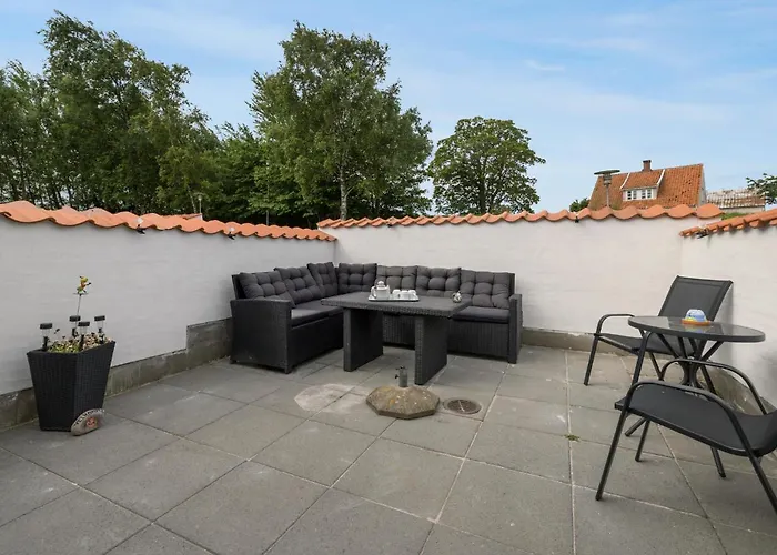 1 Bedroom Pet Friendly In